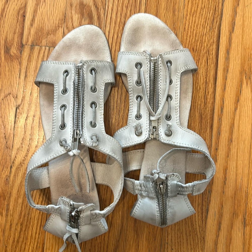 All Saints women’s gladiator style white distressed leather Size 40